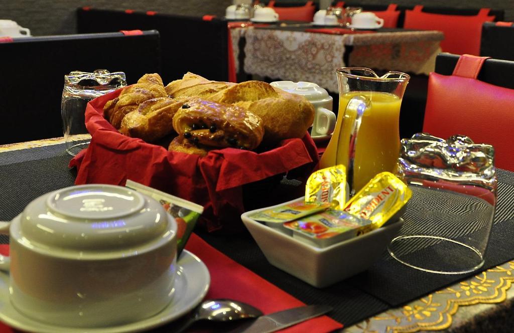 פריז Hotel Des Buttes Chaumont מראה חיצוני תמונה