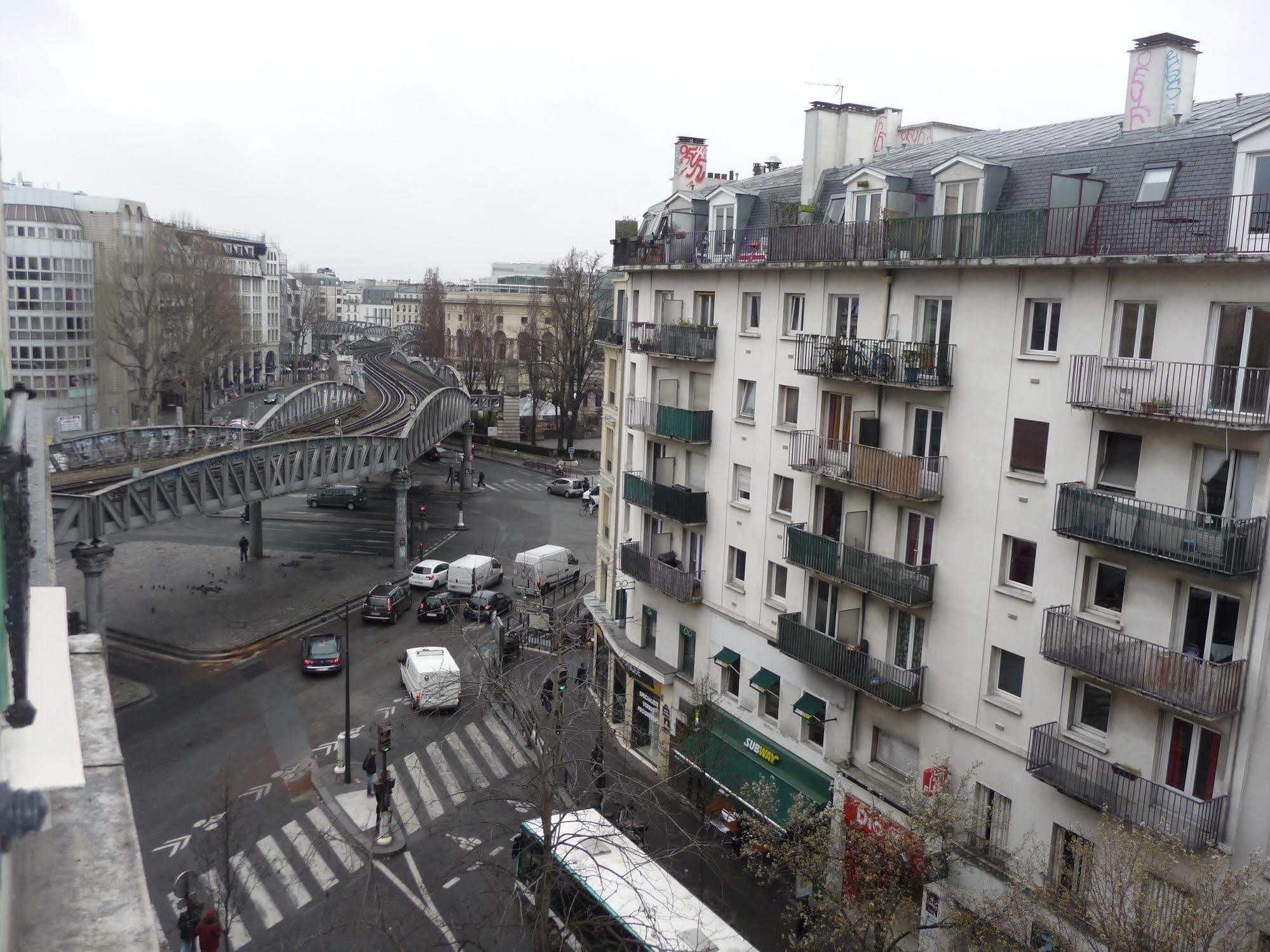 פריז Hotel Des Buttes Chaumont מראה חיצוני תמונה